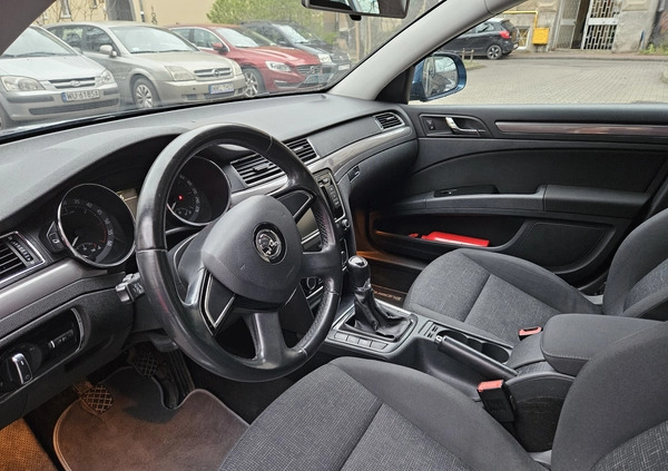 Skoda Superb cena 28900 przebieg: 424000, rok produkcji 2014 z Warszawa małe 37